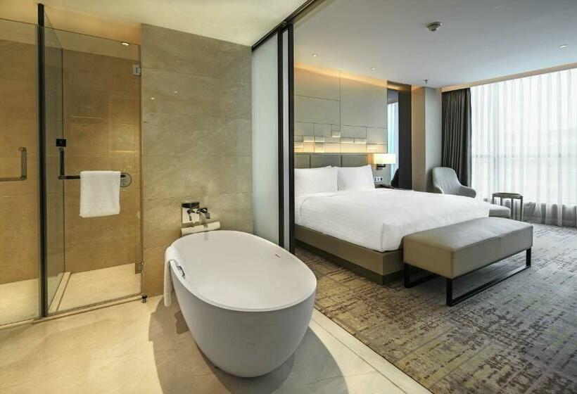 חדר דחוקס עם מיטת קינג, Chengdu Marriott Hotel Financial Centre