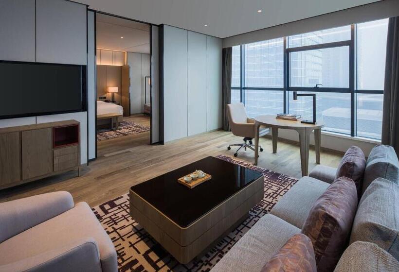 סוויטה אקזקיוטיב, Chengdu Marriott Hotel Financial Centre