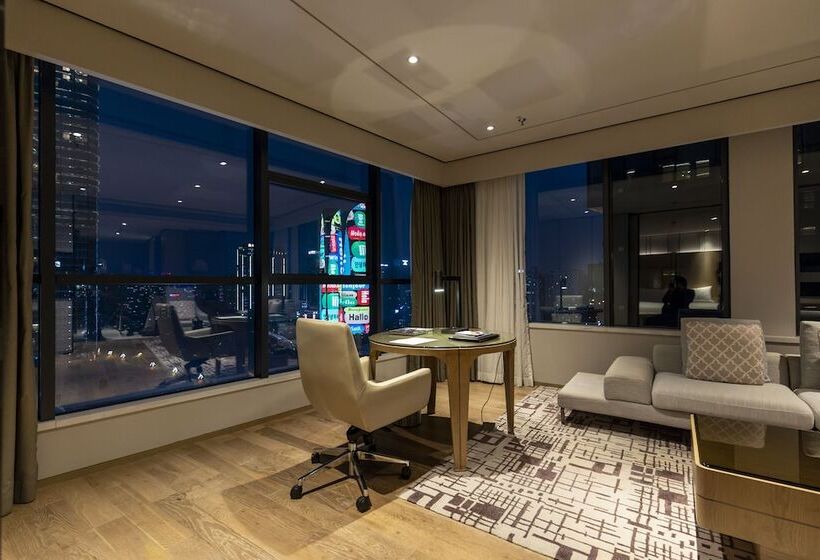 סוויטה אקזקיוטיב, Chengdu Marriott Hotel Financial Centre
