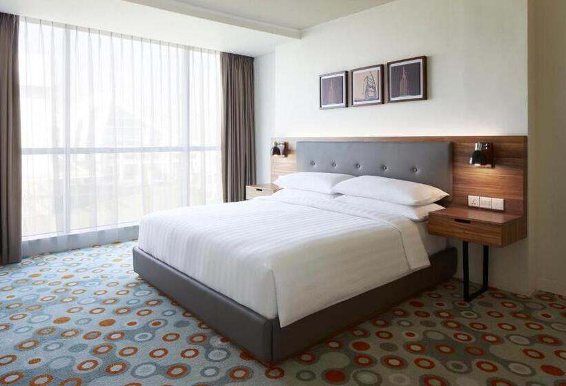 جناح جونيور, Fairfield By Marriott Surabaya