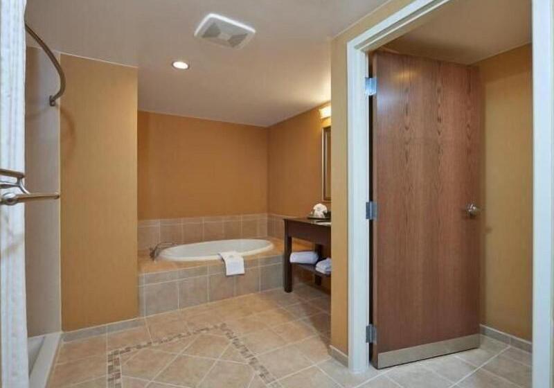 장애인을 위한 스탠다드 룸, Holiday Inn Express & Suites   Rapid City   Rushmore South, An Ihg