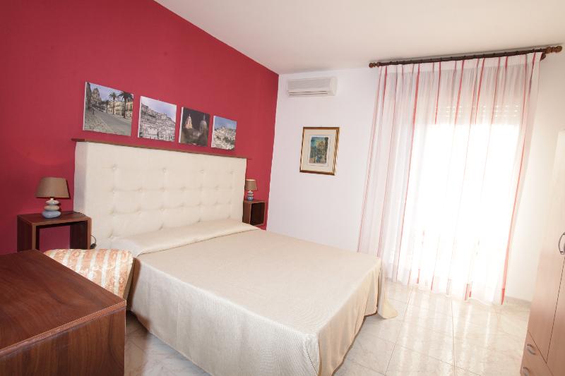 Номер Стандарт Адаптированный для Инвалидов, Holiday Inn Express & Suites Rapid City Rushmore South, An Ihg