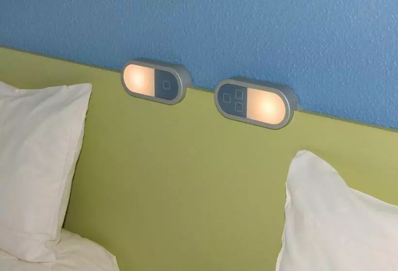 اتاق استاندارد سه نفره, Ibis Budget Tours Centre Gare Et Congrès