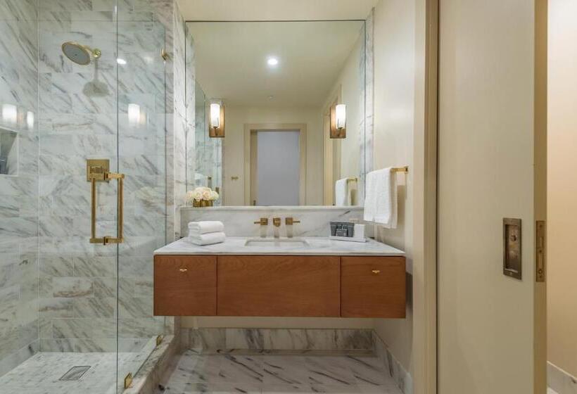 适合残疾人士使用的带超级大床的标准间, The Dewberry Charleston