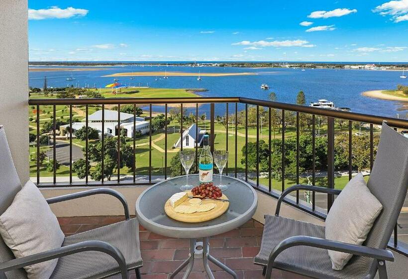 Апартаменты 2 Спальни, Palmerston Tower On Southport Broadwater