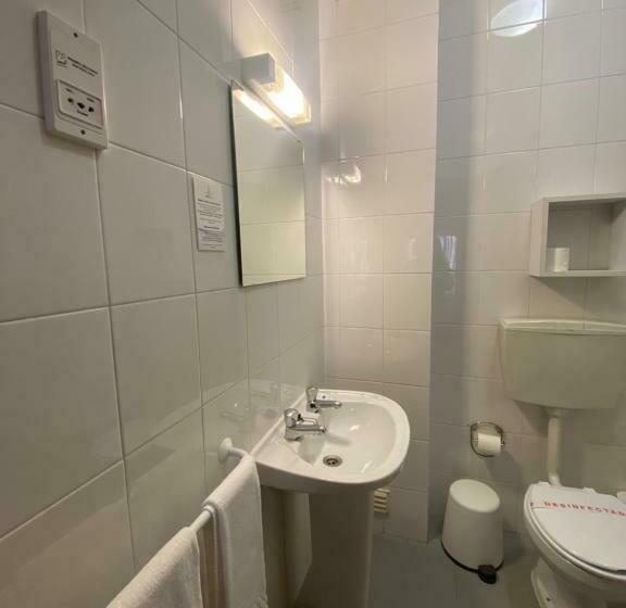 スタンダードルーム, Fatima Guesthouse