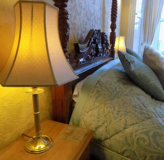 デラックスルーム, Glendale Guest House