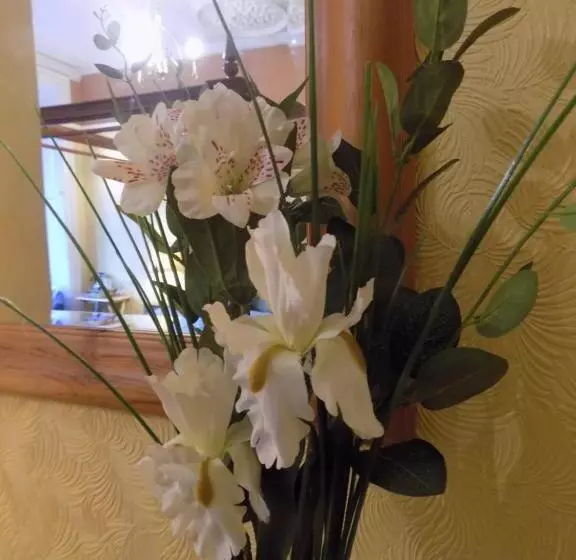 デラックスルーム, Glendale Guest House
