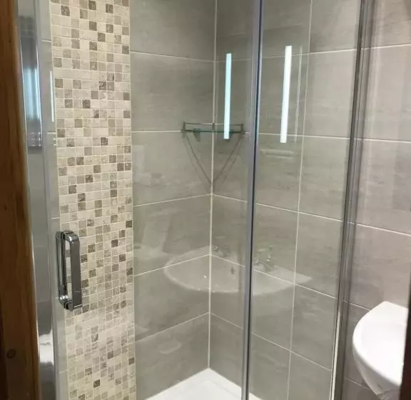 デラックスルーム, Glendale Guest House