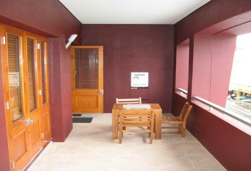 דירת חדר דלוקס, Rialto Suites