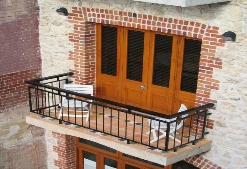 דירת חדר סופריור, Rialto Suites