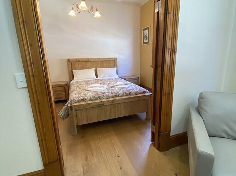 דירת חדר, Rialto Suites