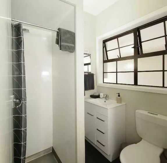 آپارتمان خانواده 1 خوابه, Riverlodge Motel