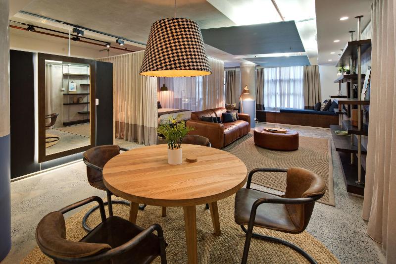 デラックススイート, Zara Tower – Luxury Suites And Apartments