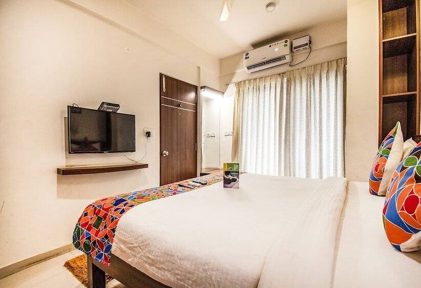 스위트, Fabhotel Oakwoods Serai