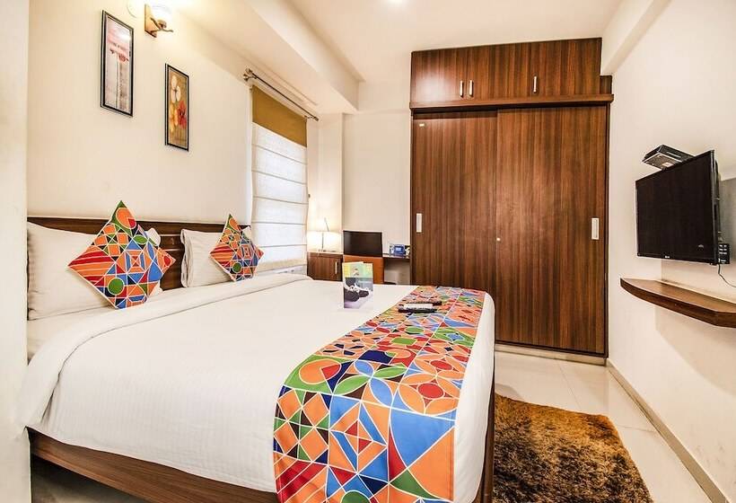 סוויטה, Fabhotel Oakwoods Serai