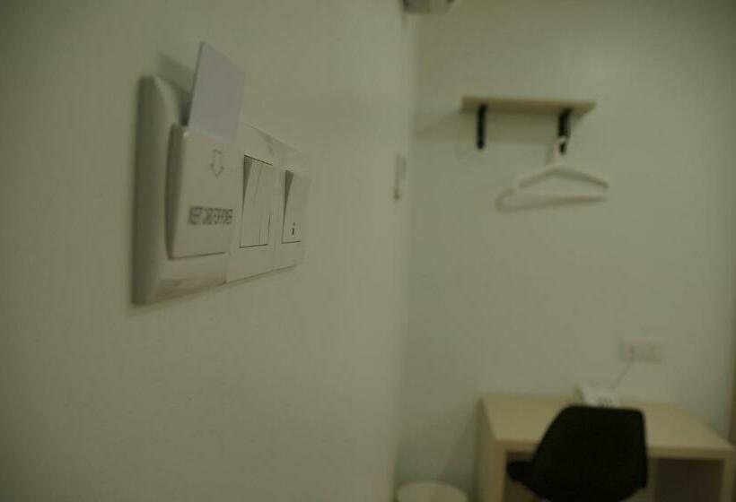 スタンダードルーム, 57