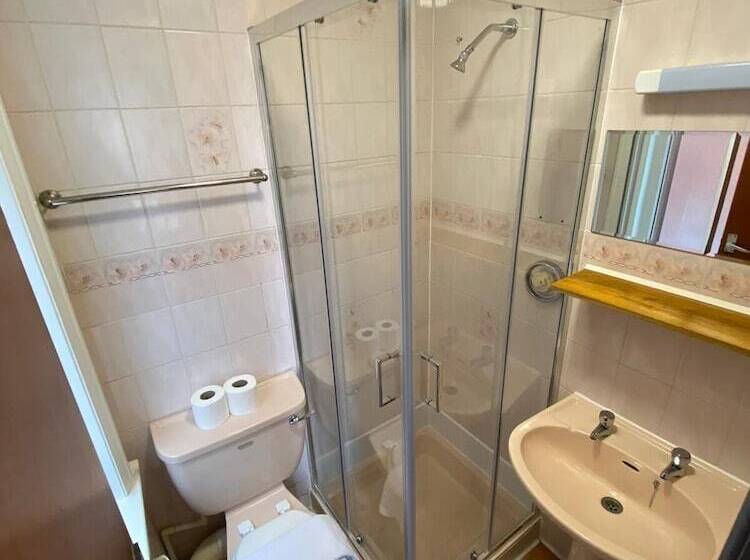 Номер Стандарт Трехместный, Alumhurst