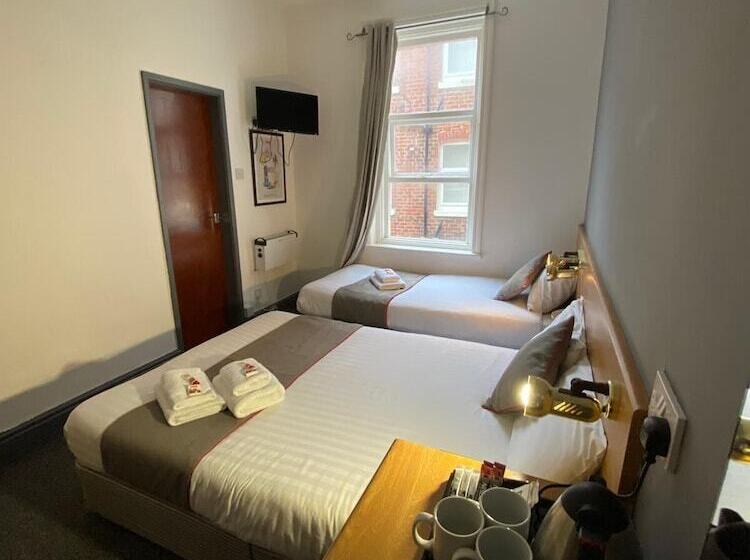 Номер Стандарт Трехместный, Alumhurst