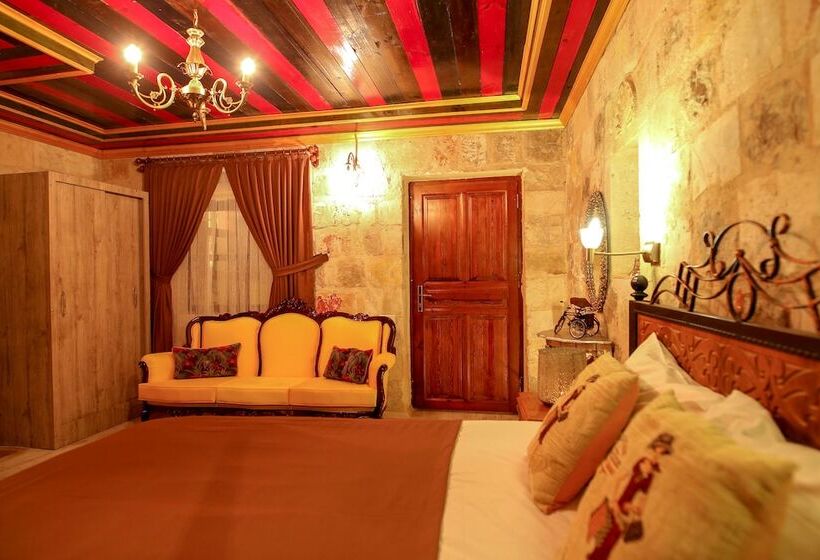 غرفة سوبيريور, Bedrock Cave