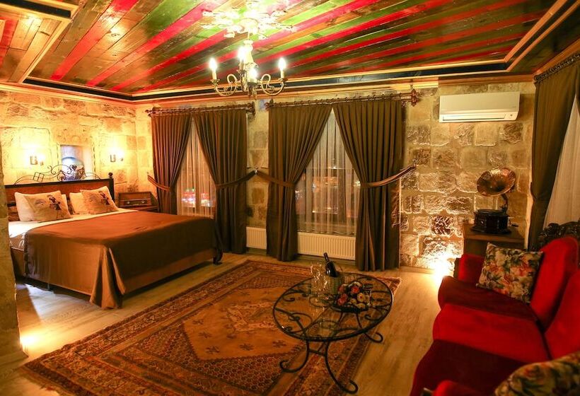 جناح سرير كينج, Bedrock Cave