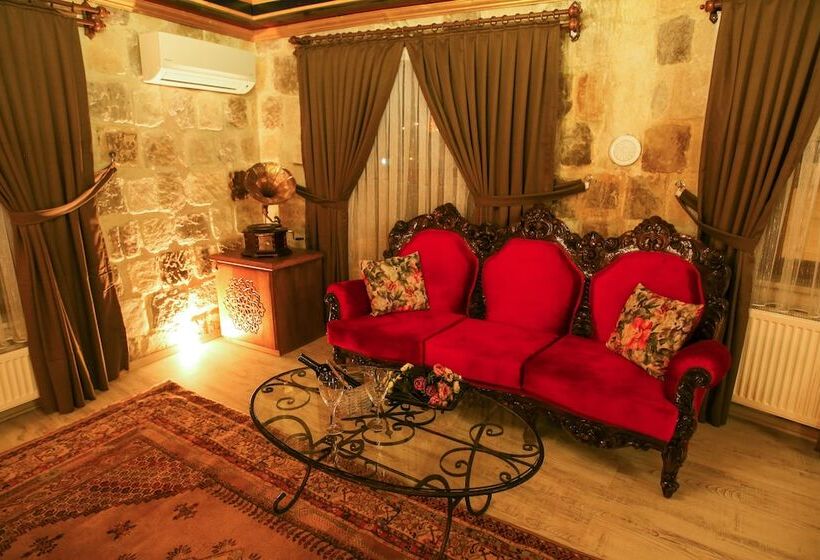 جناح سرير كينج, Bedrock Cave