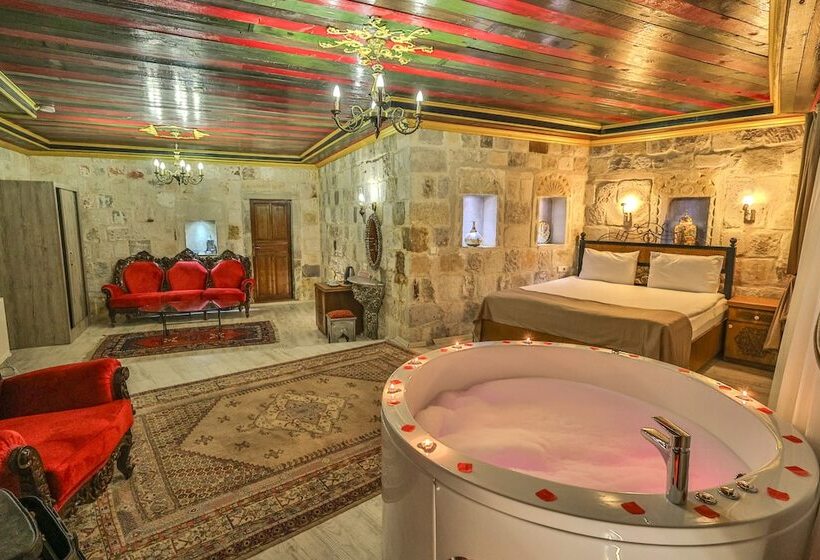 جناح سرير كينج, Bedrock Cave