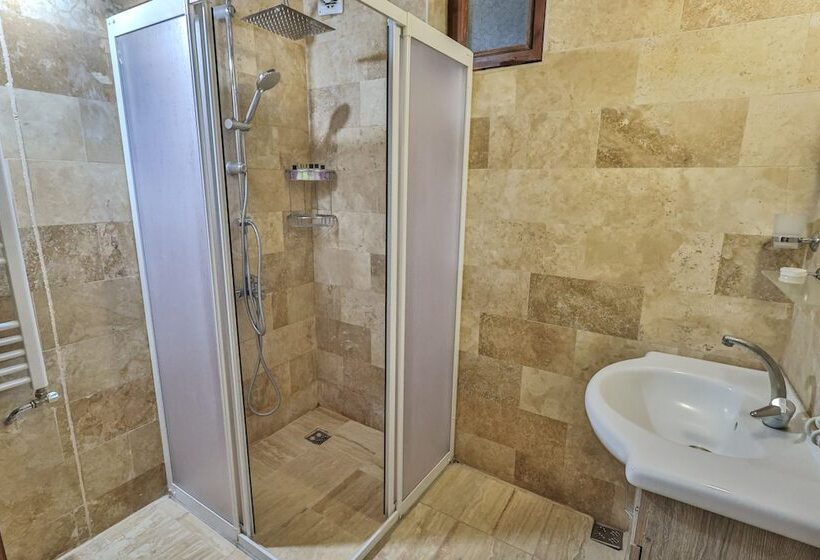 غرفة قياسية, Bedrock Cave