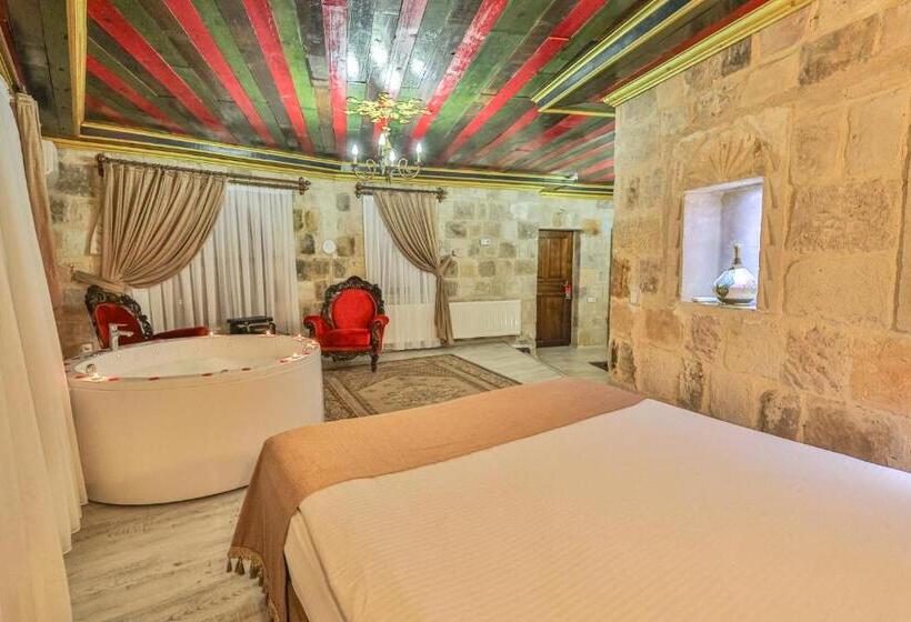 جناح سرير كينج, Bedrock Cave