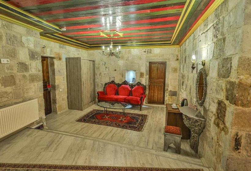 جناح سرير كينج, Bedrock Cave