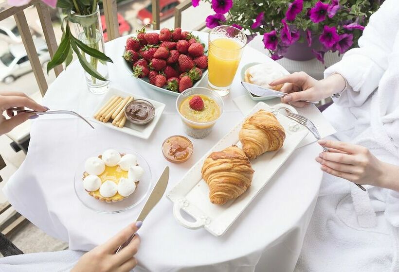 Cameră Standard cu Balcon, Hermes