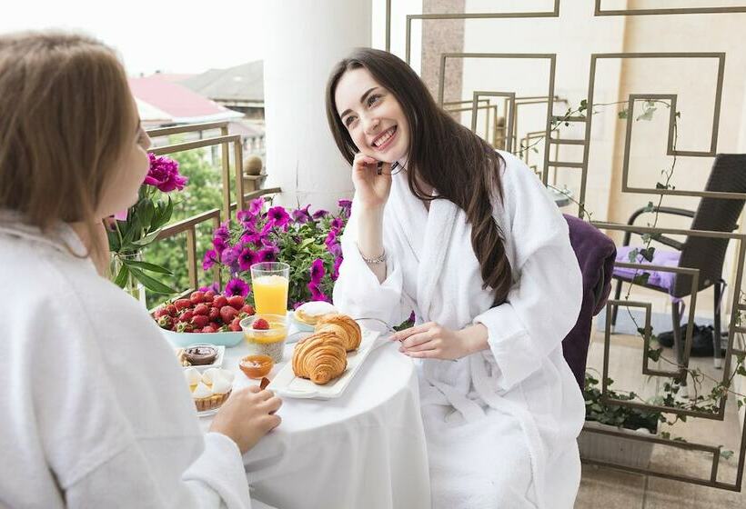 Cameră Standard cu Balcon, Hermes