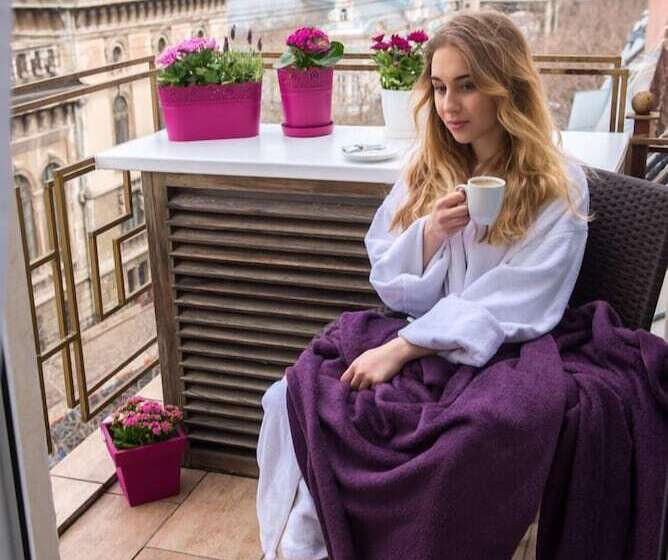 Cameră Standard cu Balcon, Hermes