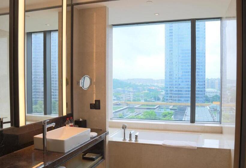 Номер Deluxe, Hyatt Regency Fuzhou Cangshan