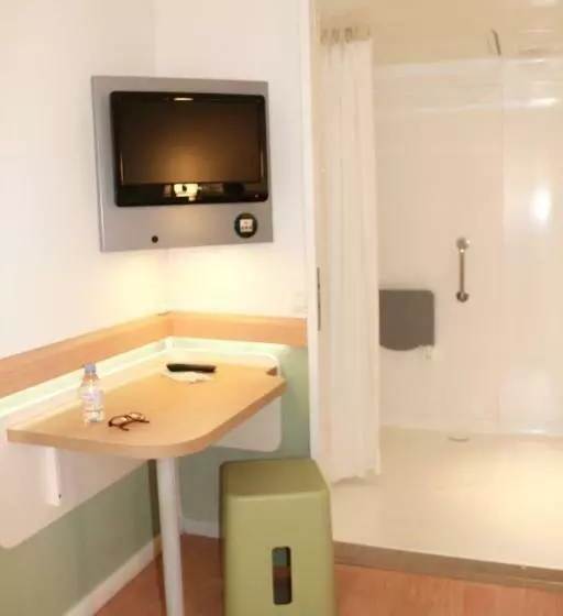 スタンダードトリプルルーム, Ibis Budget Castelnaudary  A61