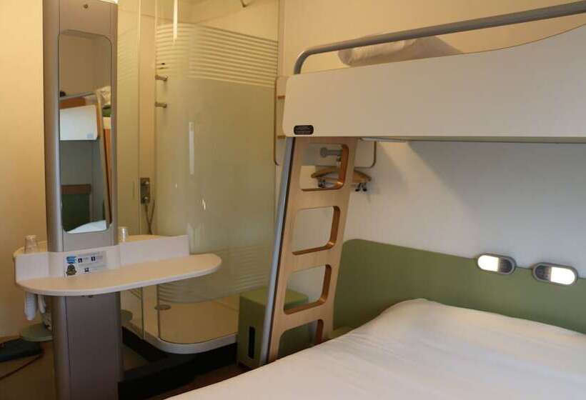 חדר סטנדרט לשלושה, Ibis Budget Castelnaudary  A61