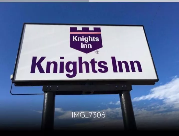 スタンダードルーム, Knights Inn Fairview