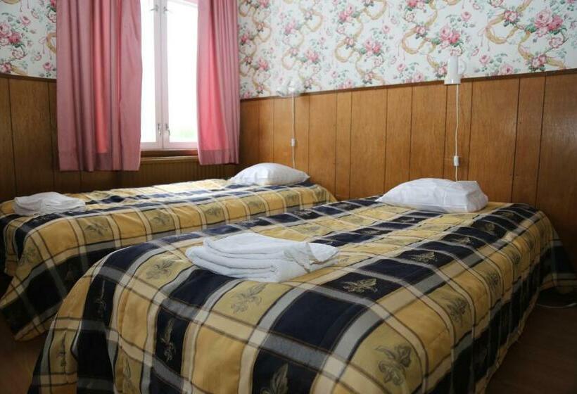 חדר סטנדרט, Li Iisalmen Seurahuone