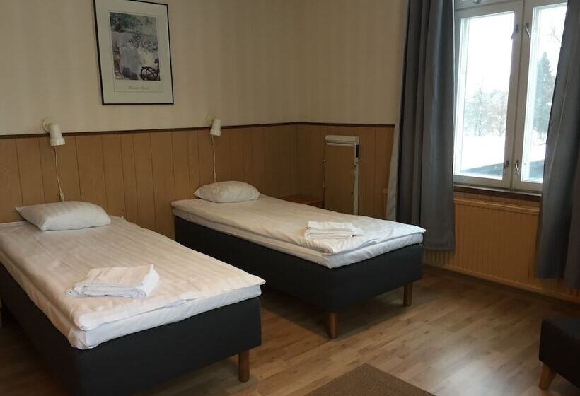 חדר סטנדרט, Li Iisalmen Seurahuone