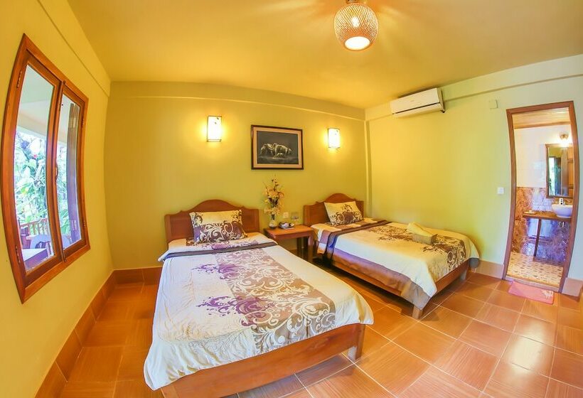 غرفة قياسية, Natural Bungalows Restaurant And Bar