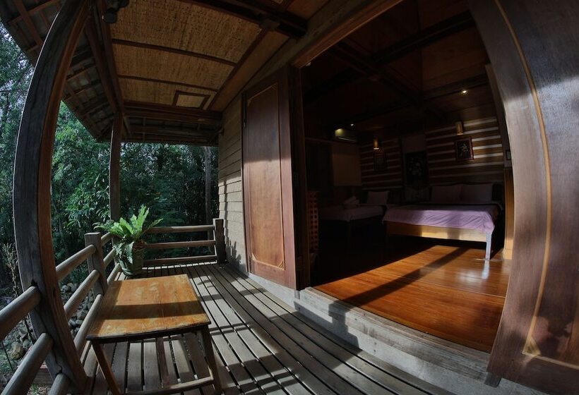 بنجلو قياسى, Natural Bungalows Restaurant And Bar