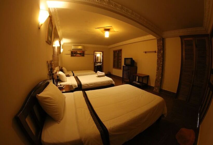 غرفة ديلوكس ثلاثية, Natural Bungalows Restaurant And Bar