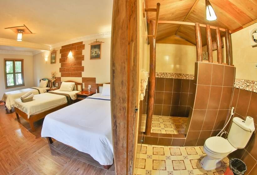 غرفة ديلوكس ثلاثية, Natural Bungalows Restaurant And Bar