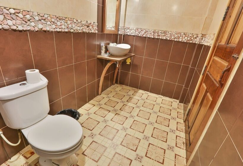 غرفة ديلوكس ثلاثية, Natural Bungalows Restaurant And Bar