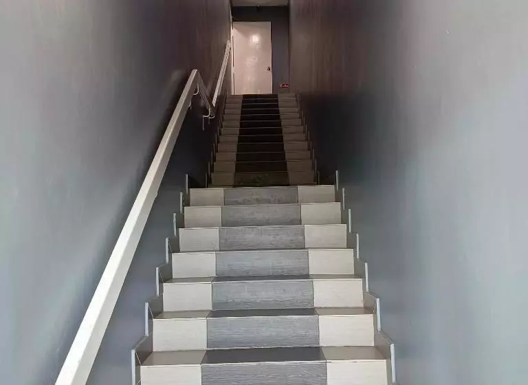 اتاق لوکس سه تخته, Royale City Hotel   10 Min From Klia Klia 2 Airport