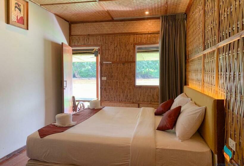 Egyágyas Deluxe Szoba, Saiyok Mantra Resort