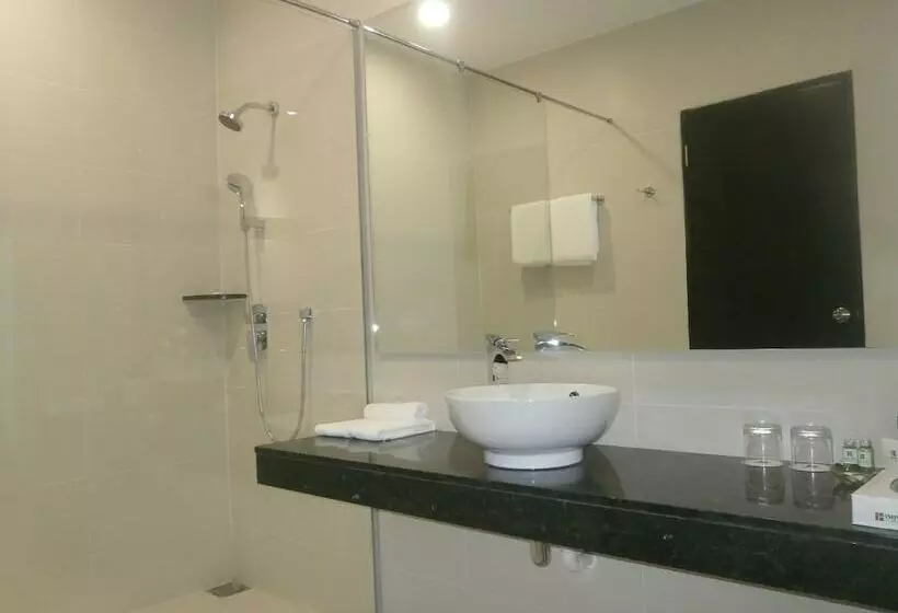 اتاق لوکس, Samalaju Resort