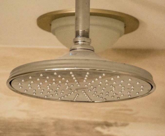 חדר דלוקס, The Delavan