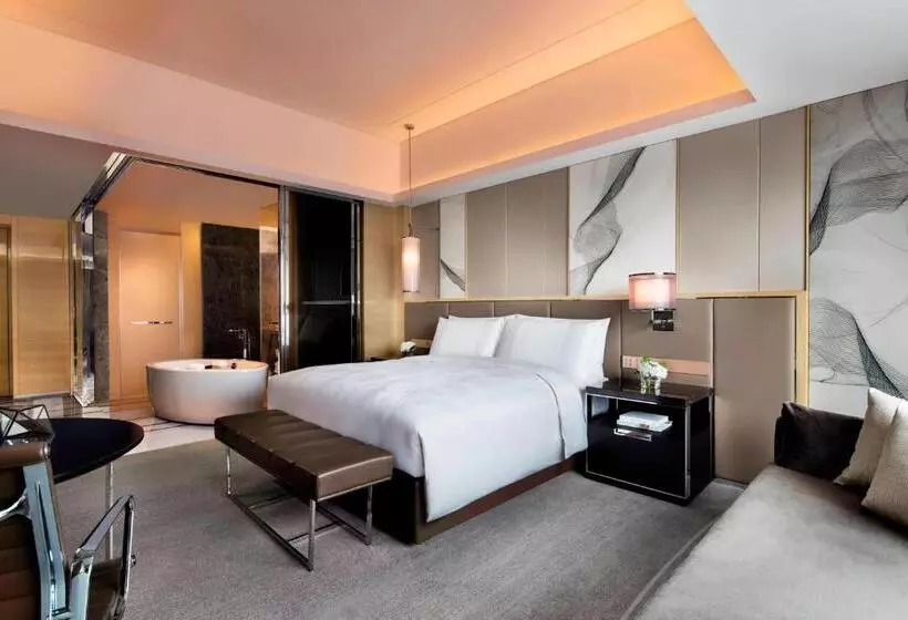 キングサイズベッドのデラックスルーム, Jw Marriott Hotel Chengdu