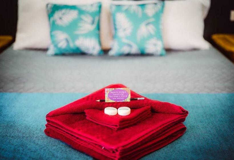 Номер Стандарт, Tropical Lodge